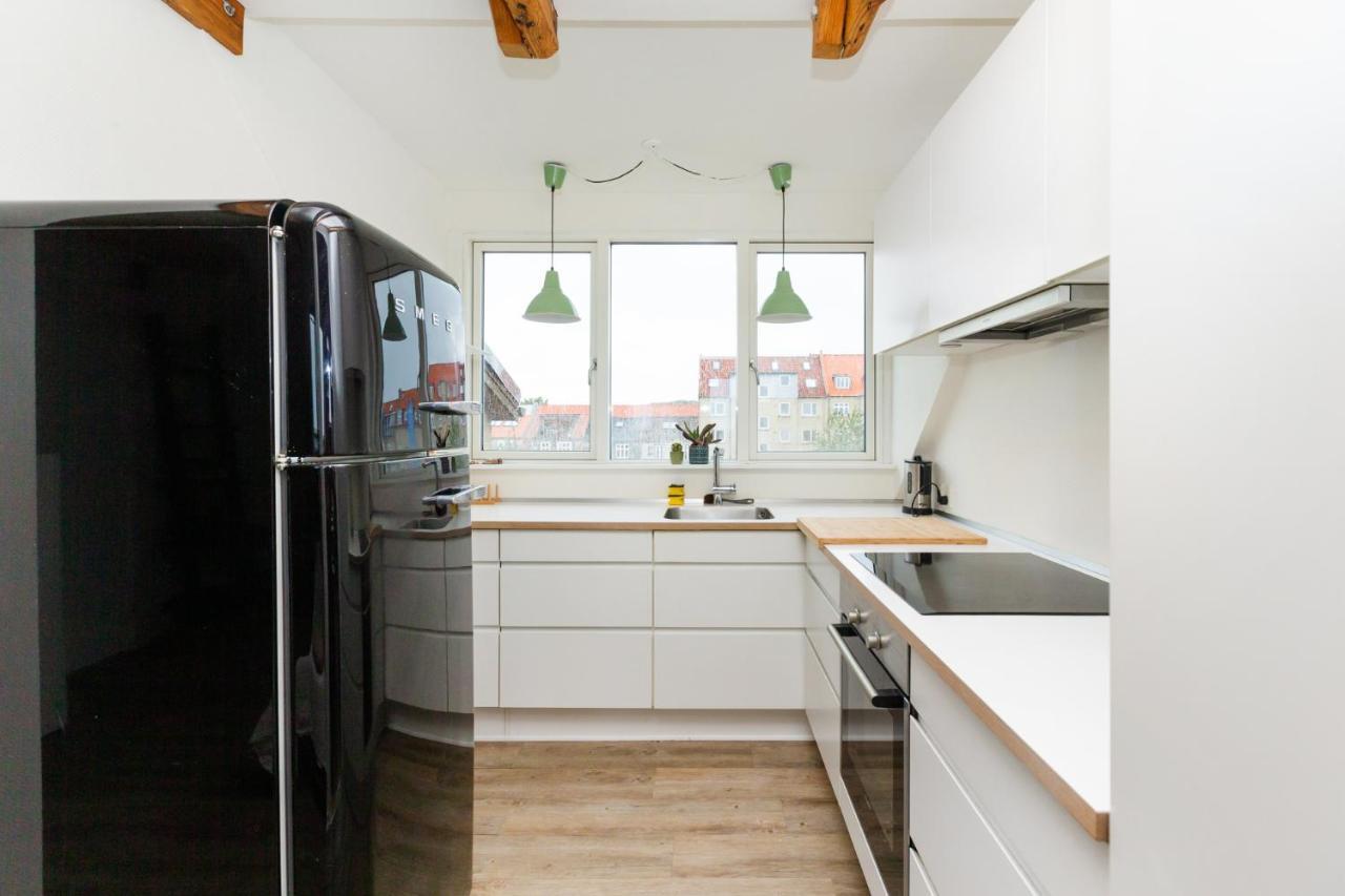 Come Stay In Penthouse With Room For 2-People Århus Eksteriør billede