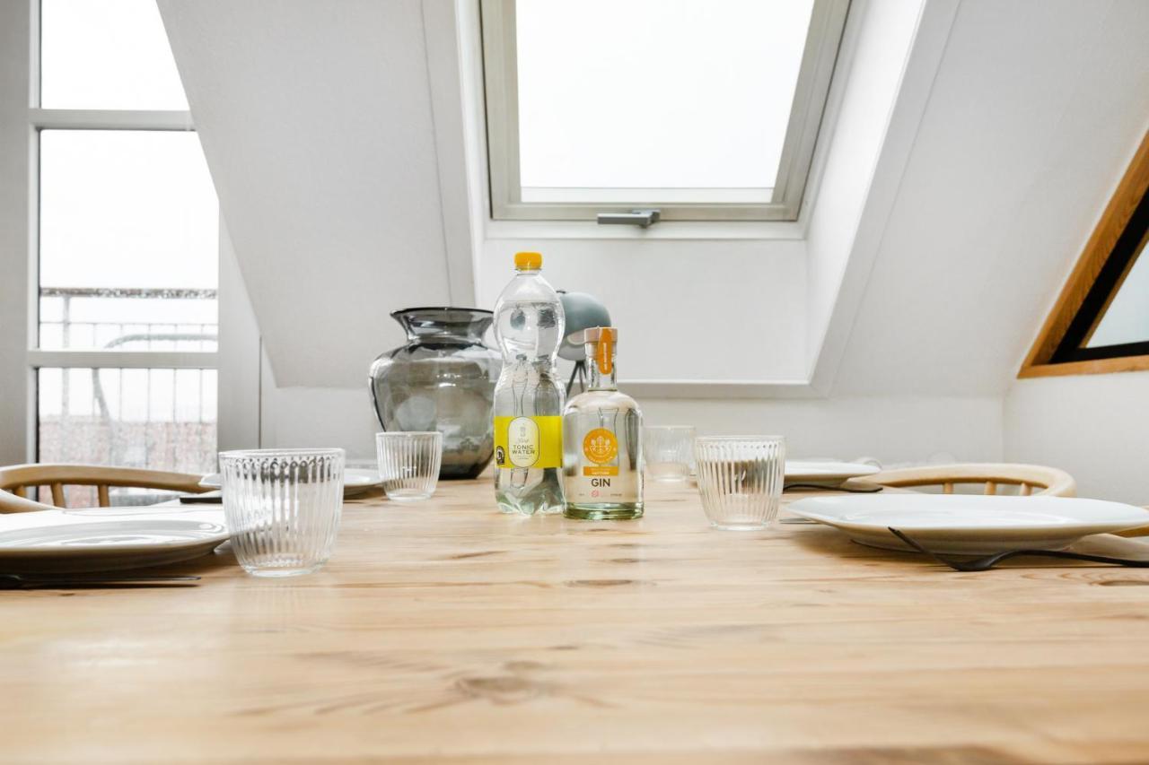 Come Stay In Penthouse With Room For 2-People Århus Eksteriør billede