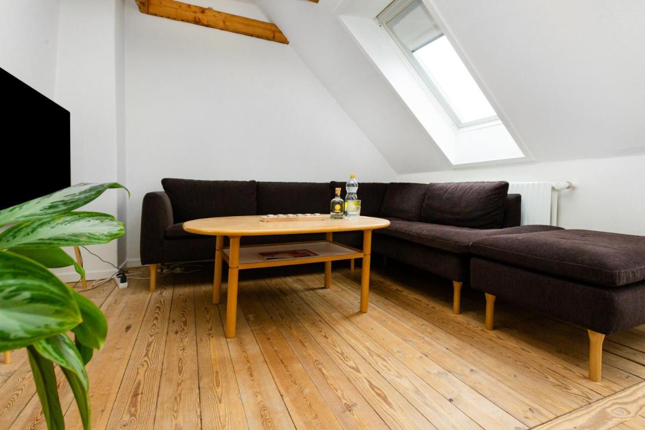 Come Stay In Penthouse With Room For 2-People Århus Eksteriør billede
