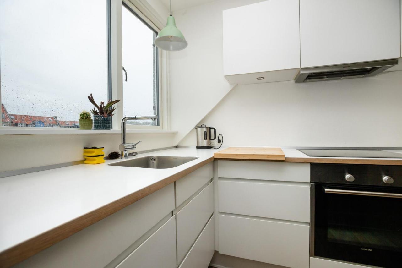 Come Stay In Penthouse With Room For 2-People Århus Eksteriør billede